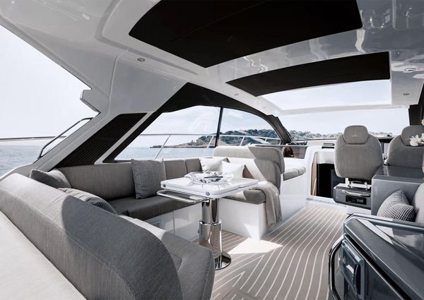 Azimut ATLANTIS-51 image