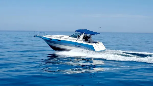 Cruisers Yachts 3060 Rogue 