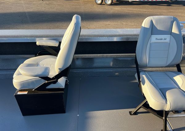 Thunder-jet 209-RUSH-OT image