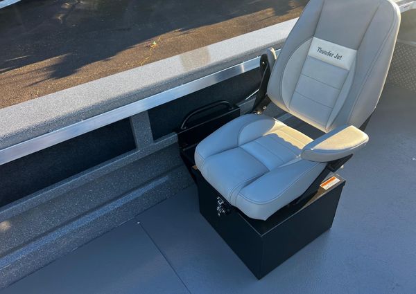 Thunder-jet 209-RUSH-OT image