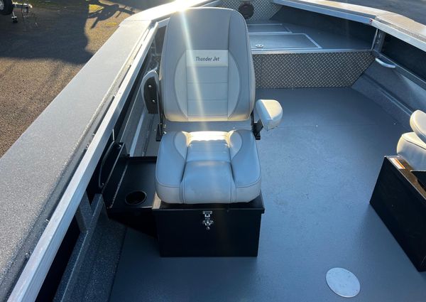 Thunder-jet 209-RUSH-OT image