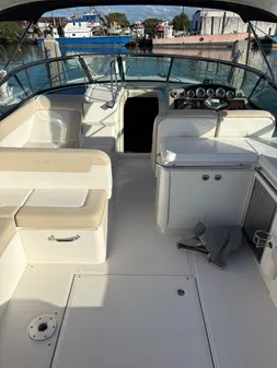 Sea Ray 370 Venture image