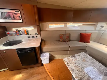 Sea Ray 370 Venture image