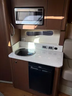 Sea Ray 370 Venture image