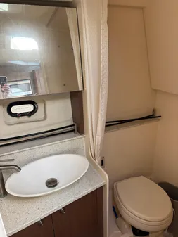 Sea Ray 370 Venture image