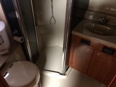 Cruisers-yachts 385-MOTORYACHT image
