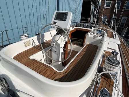 Oyster 485 image