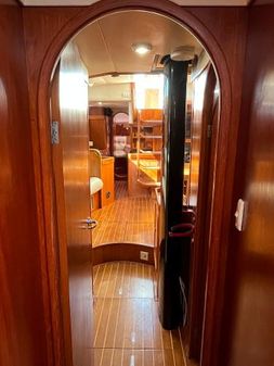 Oyster 485 image