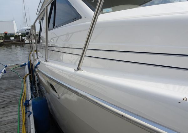 Bayliner 3988MY image