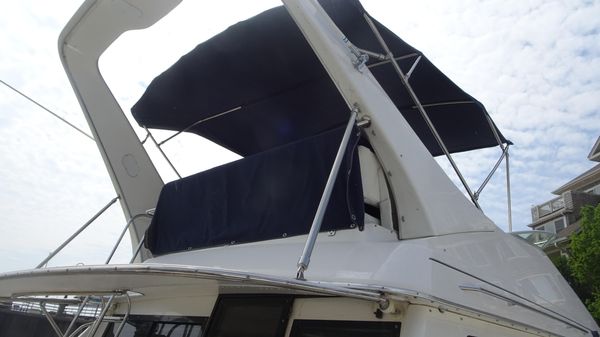 Bayliner 3988MY image