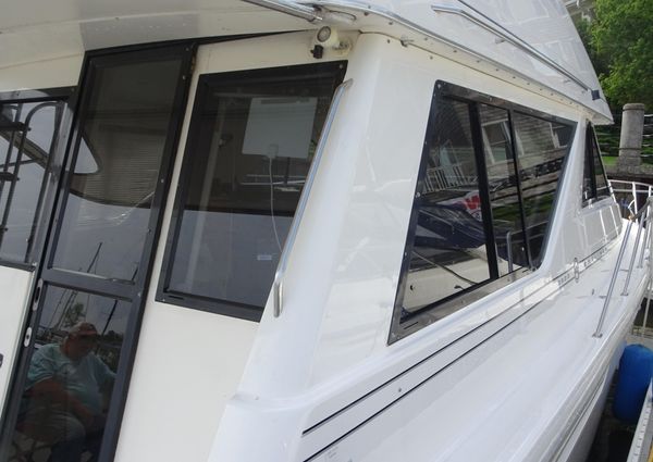 Bayliner 3988MY image