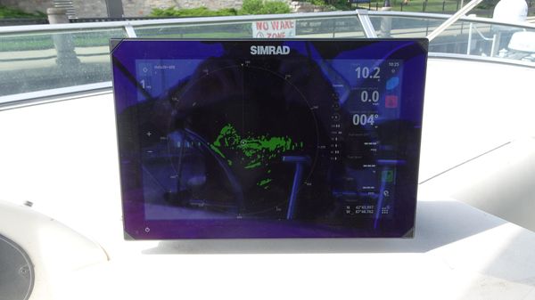 Bayliner 3988MY image