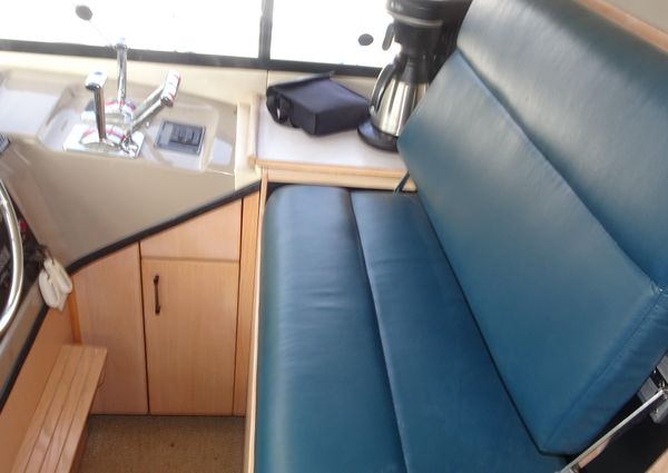 Bayliner 3988MY image