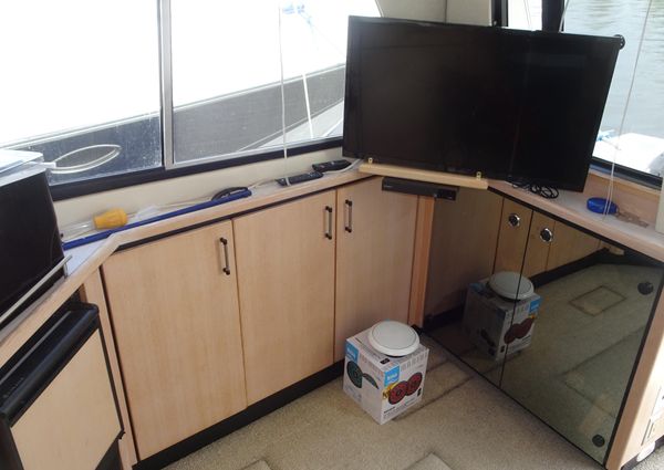 Bayliner 3988MY image