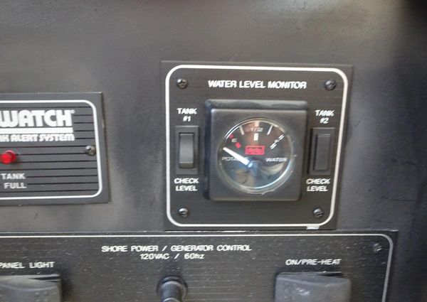 Bayliner 3988MY image