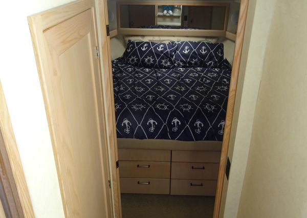 Bayliner 3988MY image