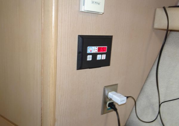 Bayliner 3988MY image