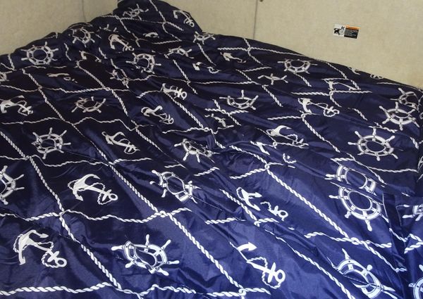 Bayliner 3988MY image