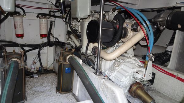 Bayliner 3988MY image