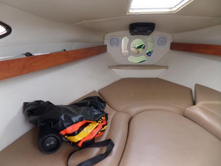 Rinker 246 Captiva Cuddy image