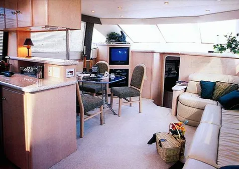 Carver 456 Aft Cabin Motor Yacht image