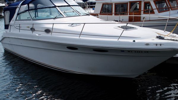 Sea Ray 330 Sundancer