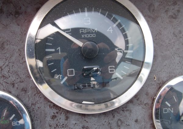 Sea-ray 330-SUNDANCER image