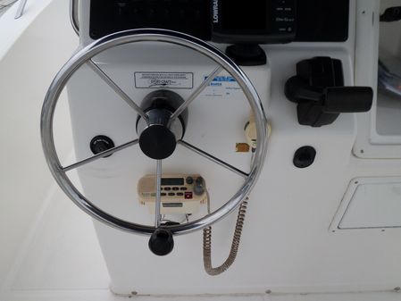 Sport-Craft 210 CC image