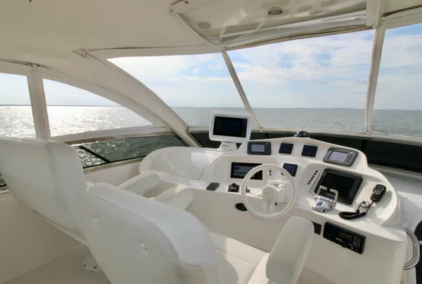 Lazzara 74 MOTOR YACHT image