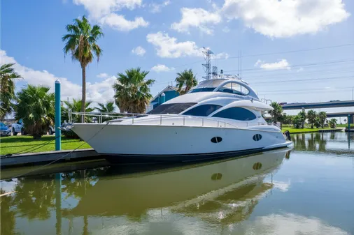 Lazzara 74 MOTOR YACHT image
