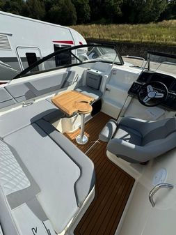 Bayliner VR5-BOWRIDER-I-O image