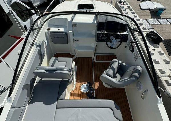 Bayliner VR5-BOWRIDER-I-O image