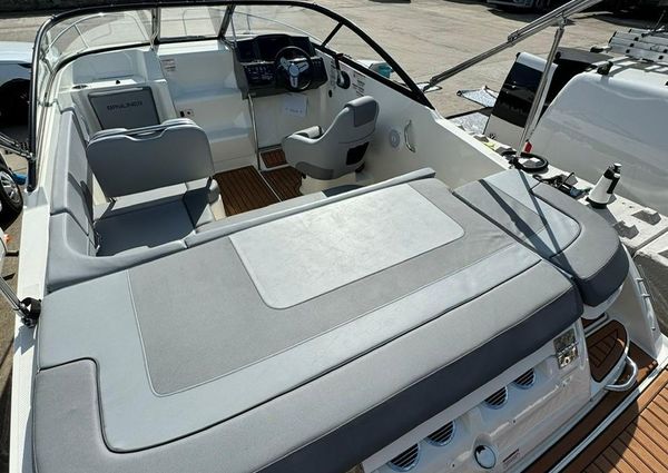 Bayliner VR5-BOWRIDER-I-O image