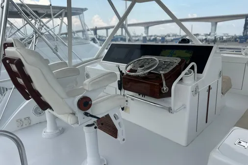 Hatteras 50 Convertible Sportfish image