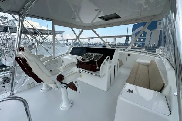 Hatteras 50 Convertible Sportfish image