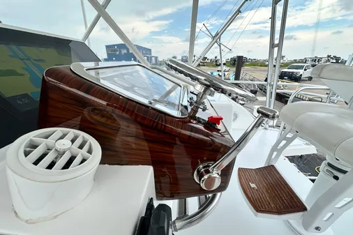 Hatteras 50 Convertible Sportfish image