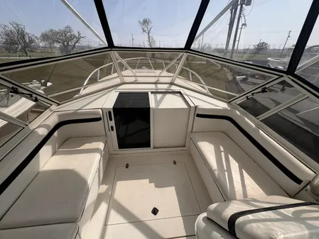 Contender 35 Express Side Console image