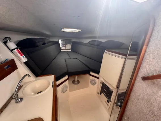 Contender 35 Express Side Console image