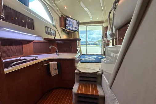 Sea Ray 400 Sedan Bridge image