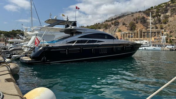 Princess Yachts V70 