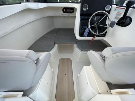 Quicksilver 625 PILOTHOUSE image