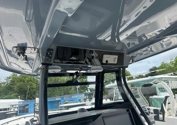 Tidewater 320-CC-ADVENTURE image