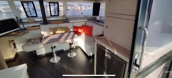 Fountaine-pajot ASTREA-42 image
