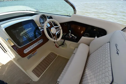 Chris-Craft Launch 31 GT image