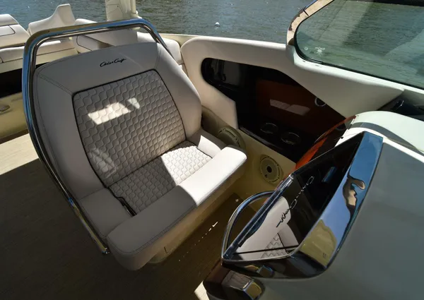 Chris-Craft Launch 31 GT image