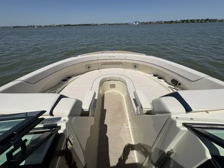 Chris-Craft Launch 31 GT image