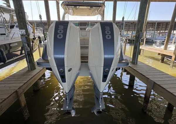 Chris-Craft Launch 31 GT image