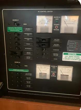 Carver 41 Cockpit Motor Yacht image