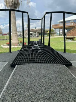 Custom 31 Center Console image