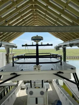 Custom 31 Center Console image